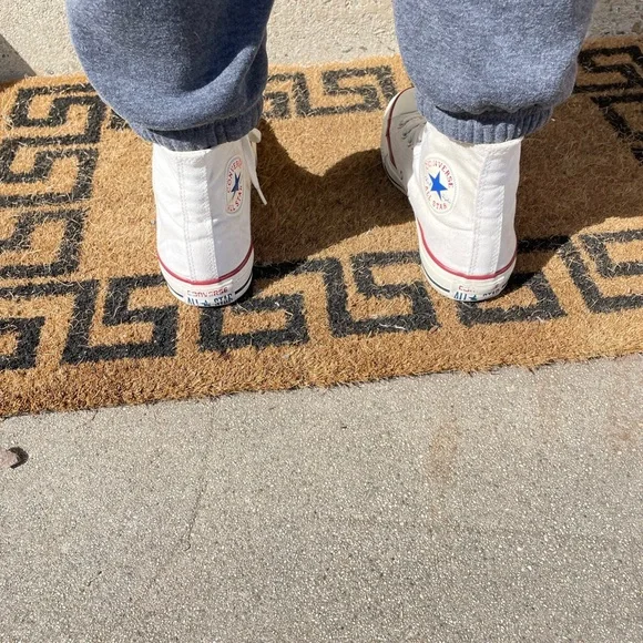 White Converse - Picture 3 of 4